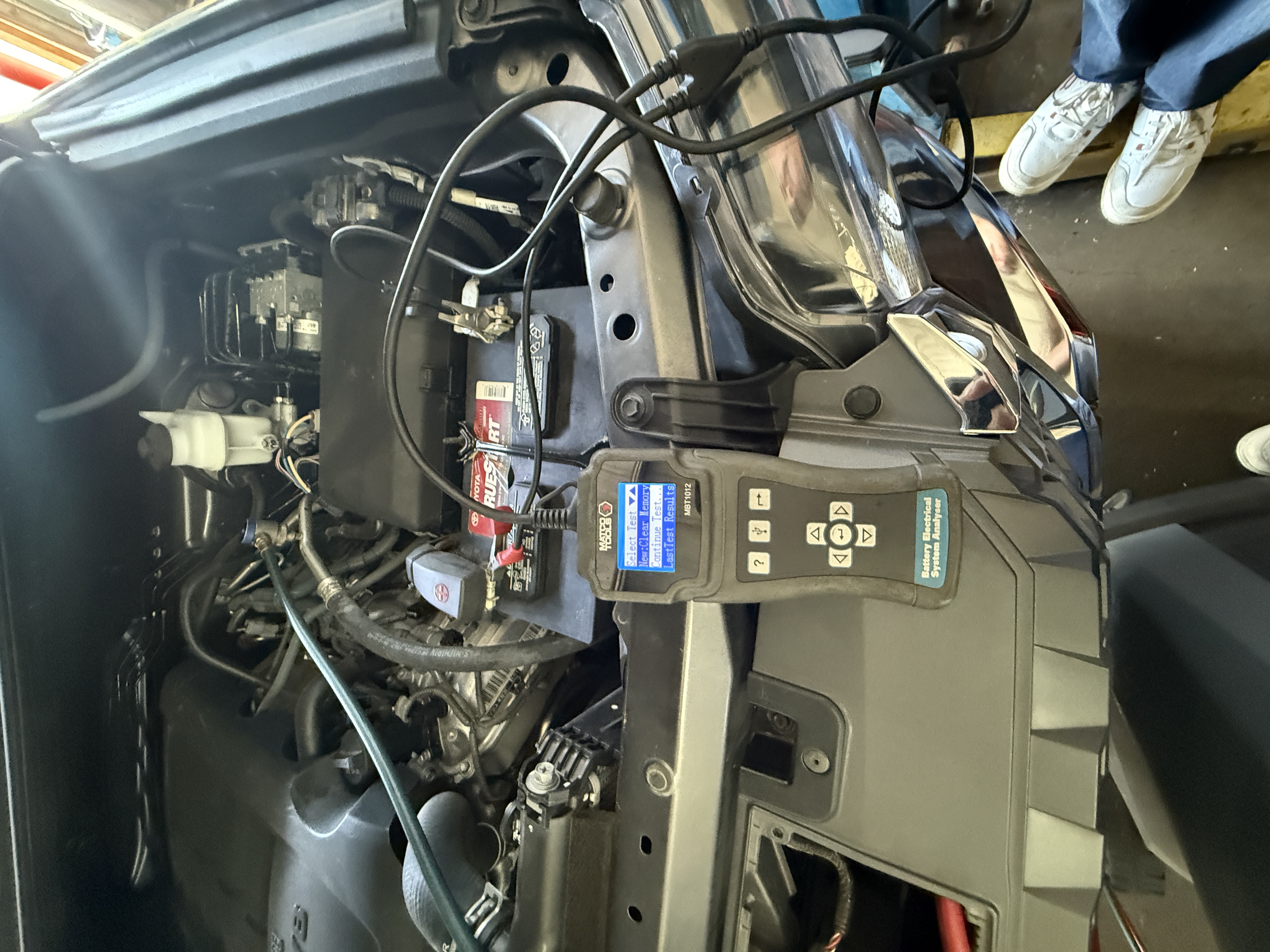 Rey's Auto Repair shop work