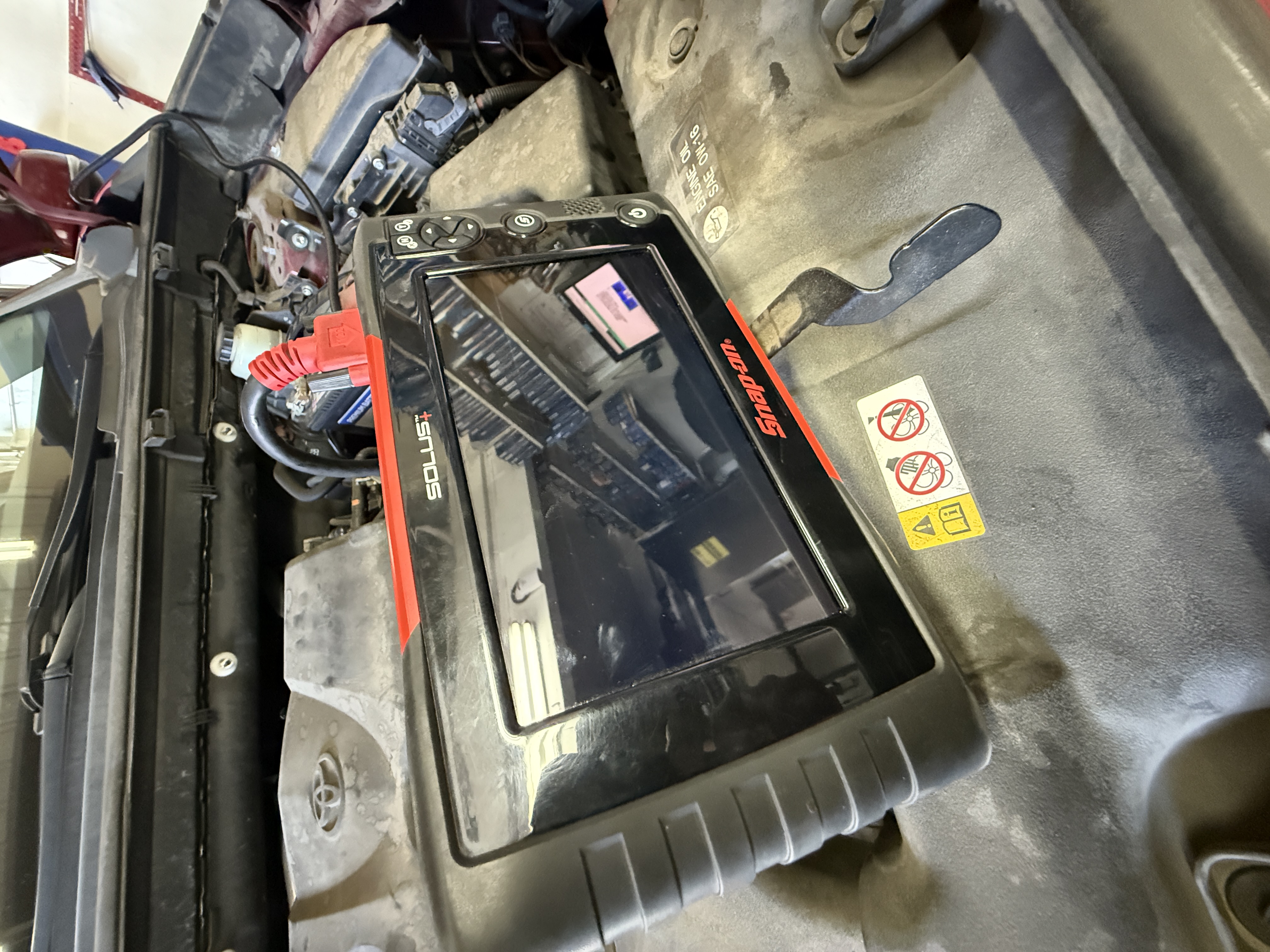 Rey's Auto Repair shop work